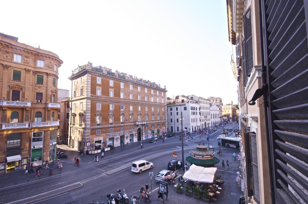 Apartment Arenula Roma Rom bilde